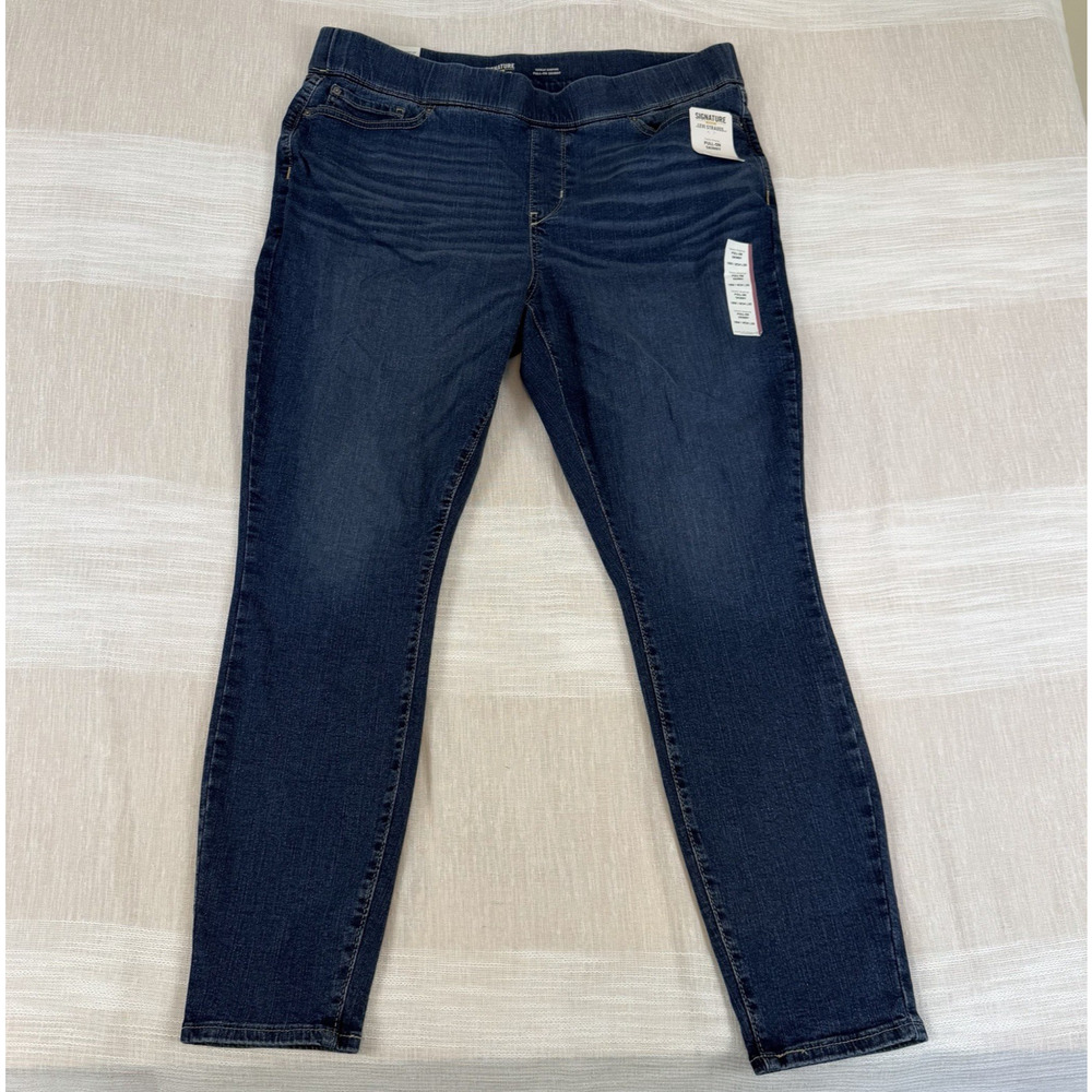 Signature Levi Strauss Gold Label Women's Sz 18M Jeans Totally Shaping Pull-On - Picture 1 of 10